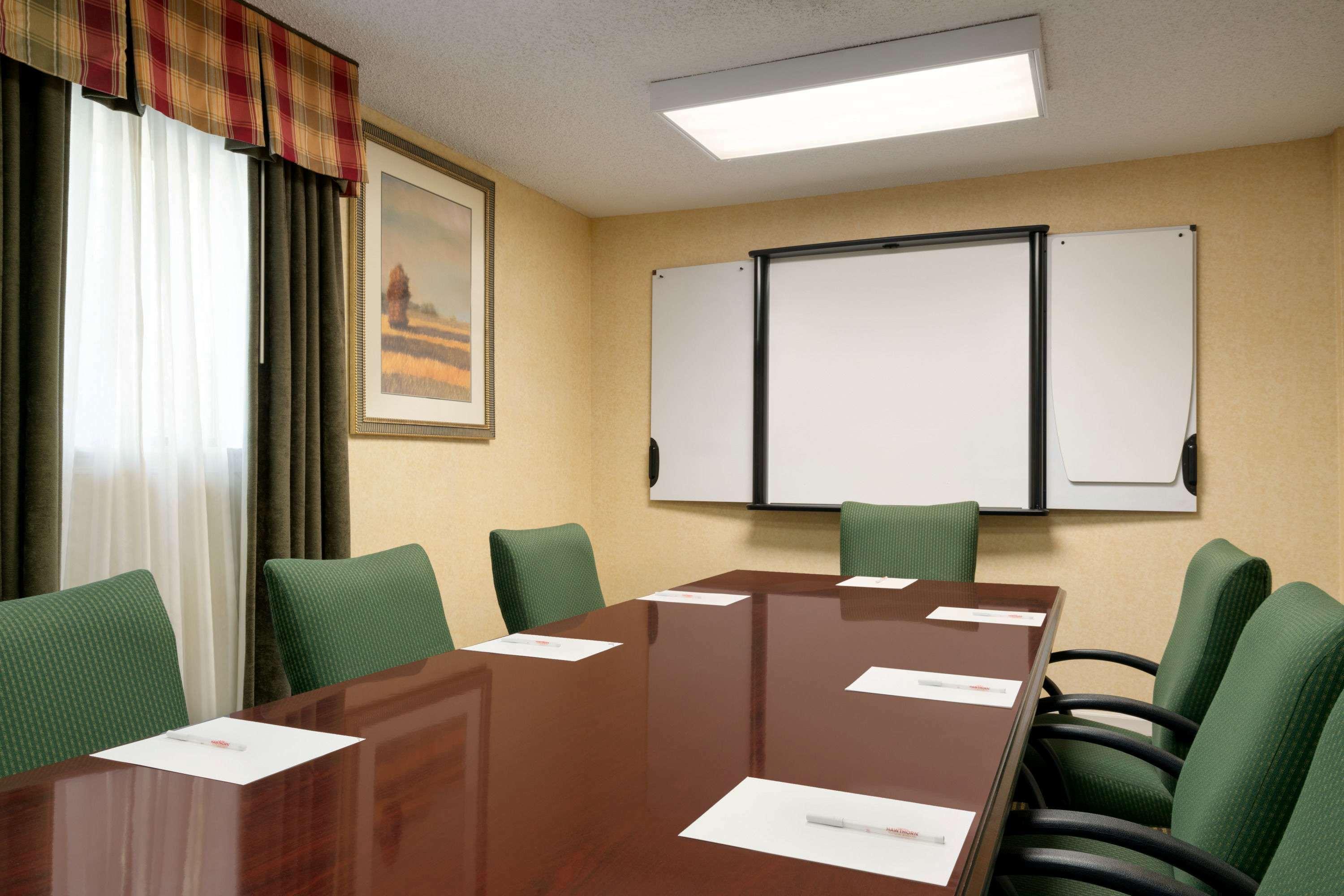 Hawthorn Suites By Wyndham Tinton Falls Extérieur photo