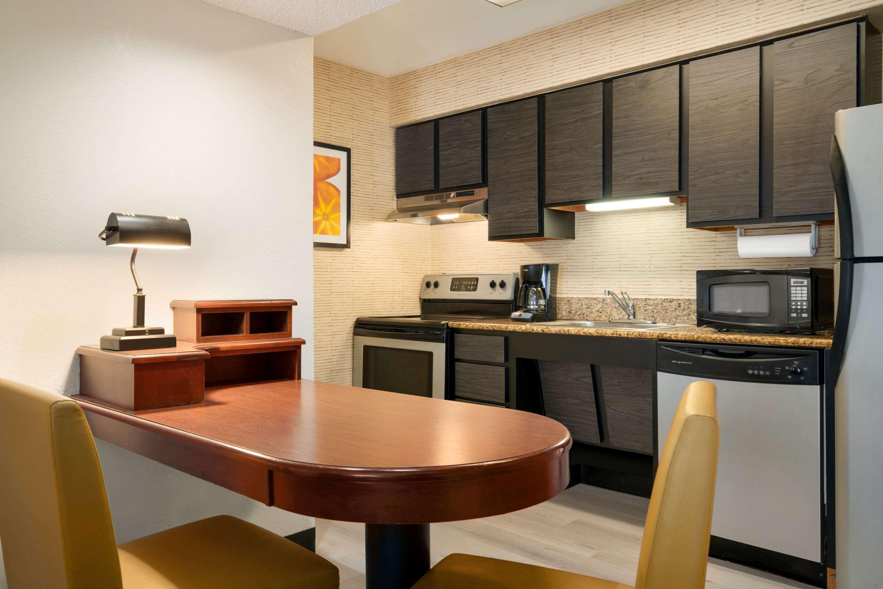 Hawthorn Suites By Wyndham Tinton Falls Extérieur photo
