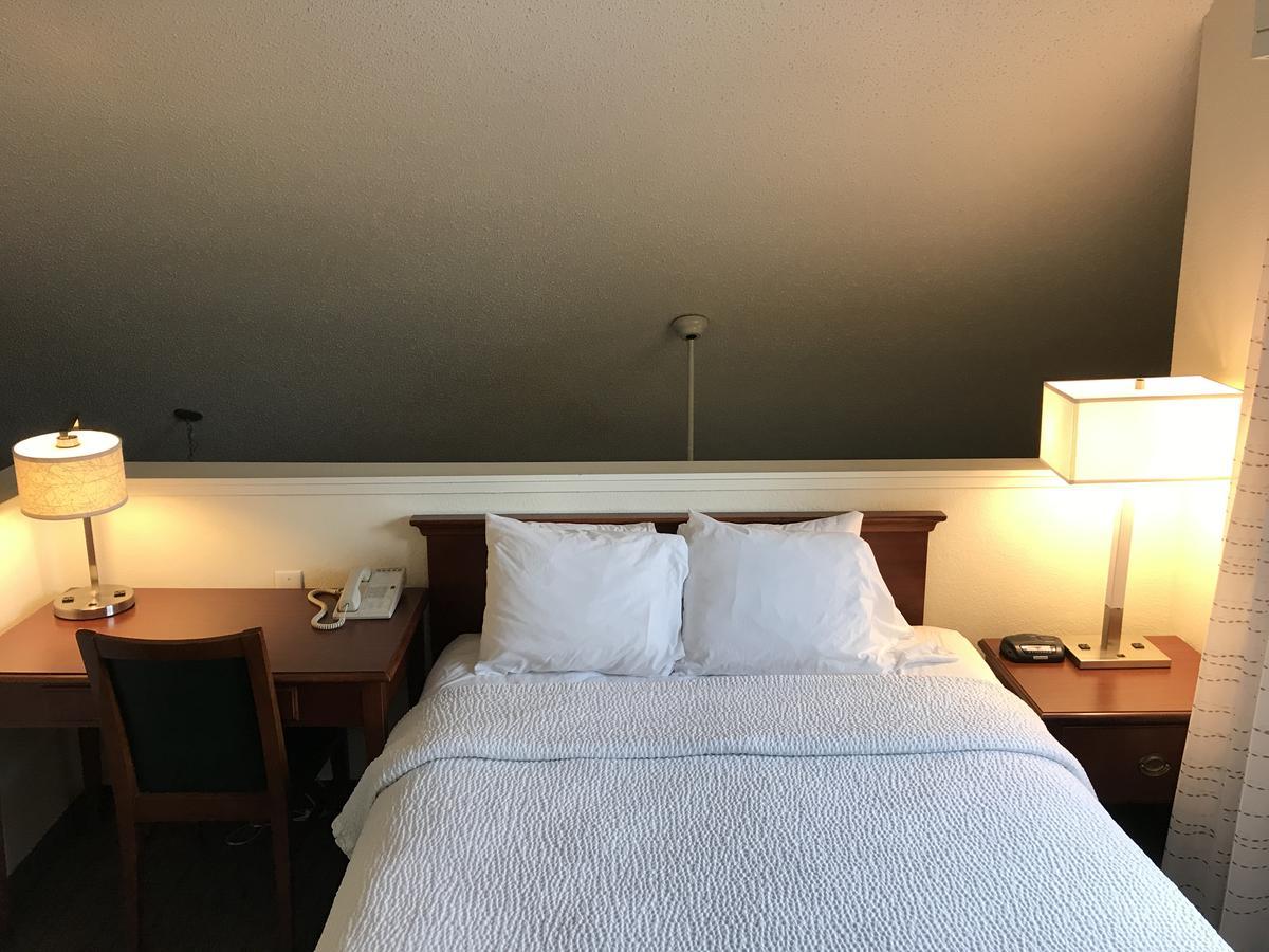 Hawthorn Suites By Wyndham Tinton Falls Extérieur photo